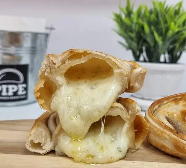 Empanada de queso gorgonzola Empanada de queso gorgonzola